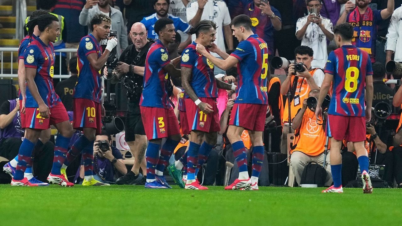 Hasil Barcelona vs Real Madrid: Kalahkan Los Blancos 3-2, Blaugrana Juara Supercopa de Espana!